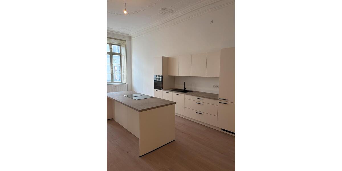 Etagenwohnung Wismar Altstadt - 4.5 Zimmer, 152 m&sup2;, 1.500&euro; | Angebot:26637140
