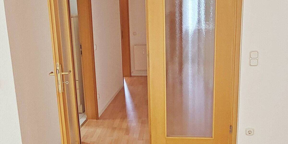 Etagenwohnung Schwerin Krebsförden - 2 Zimmer, 78 m&sup2;, 750&euro; | Angebot:26902574