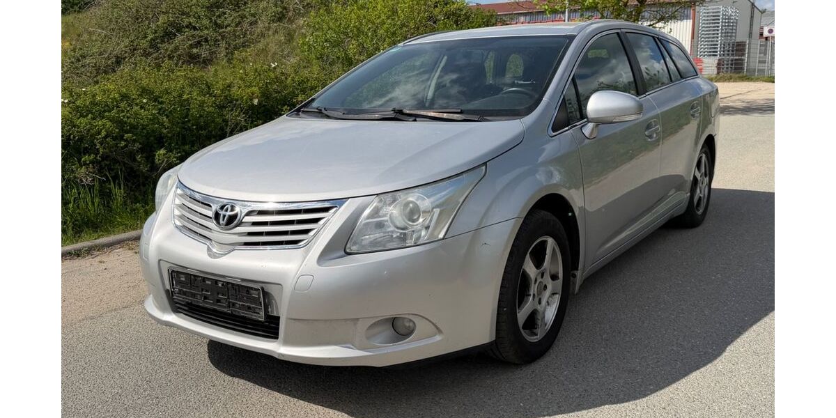 Toyota Avensis 408.100 km 2.700 &euro; Rastow 19077