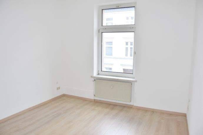 Etagenwohnung Schwerin Paulsstadt - 3 Zimmer, 57 m&sup2;, 430&euro; | Angebot:26863159