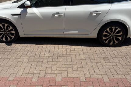 Renault Megane 117.000 km 12.790 &euro; Holthusen 19075
