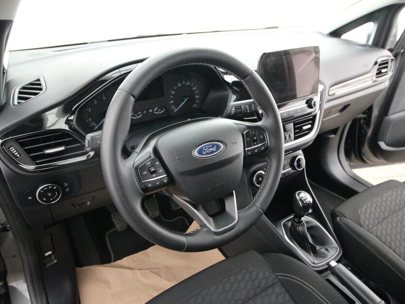 Ford Fiesta EcoBoost Titanium LED+TEMPOMAT+SITZHEIZ 65.414 km 13.500 € Hagenow 19230