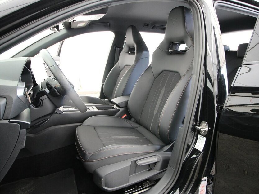Leon Sportstourer e-HYBRID 6-DSG NAVI+LED+KAMERA