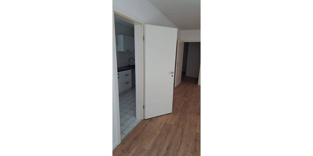 Etagenwohnung Schwerin Altstadt - 1 Zimmer, 70 m&sup2;, 675&euro; | Angebot:26779617