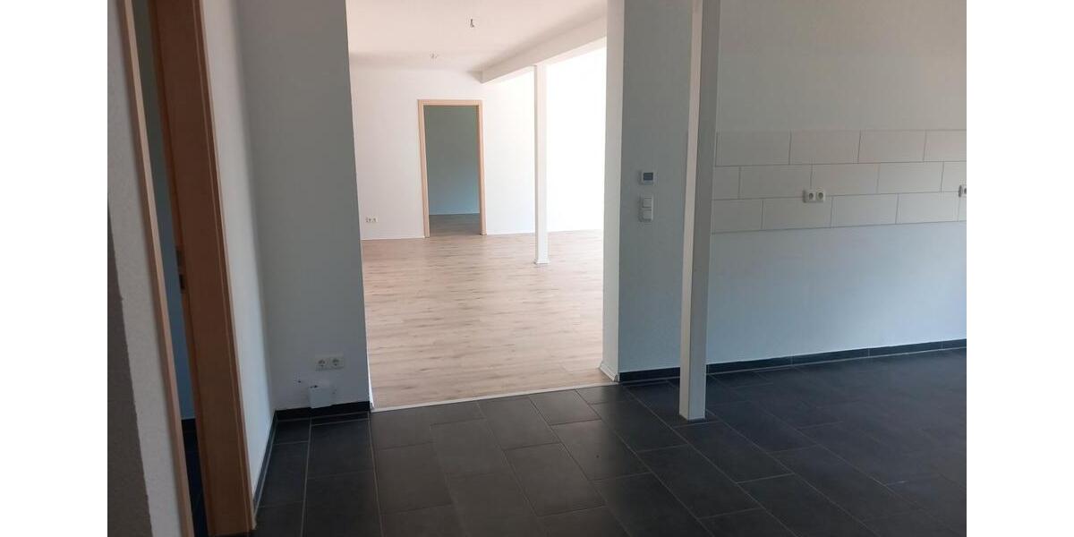 Erdgeschoßwohnung Wittenförden - 5 Zimmer, 150 m&sup2;, 1.175&euro; | Angebot:26022818