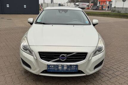 Volvo V60 403.000 km 3.500 &euro; Wismar 23970