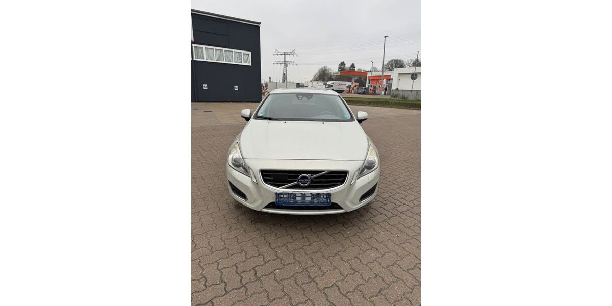 Volvo V60 403.000 km 3.500 &euro; Wismar 23970