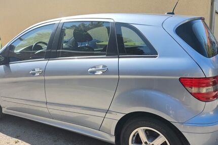 Mercedes-Benz B 170 180.000 km 4.990 &euro; Bad Kleinen 23996