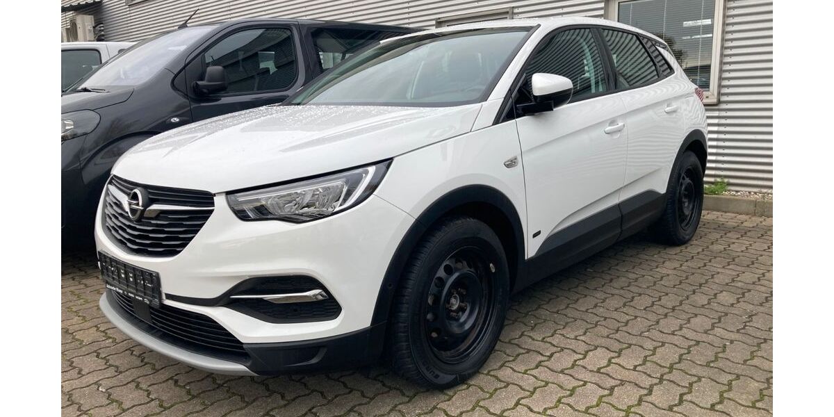Opel Grandland (X) 116.388 km 15.990 € Wismar 23970