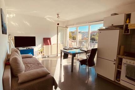 *Schelfstadt* 2-Zimmer-Dachgeschosswohnung mit Balkon 2 zimmer