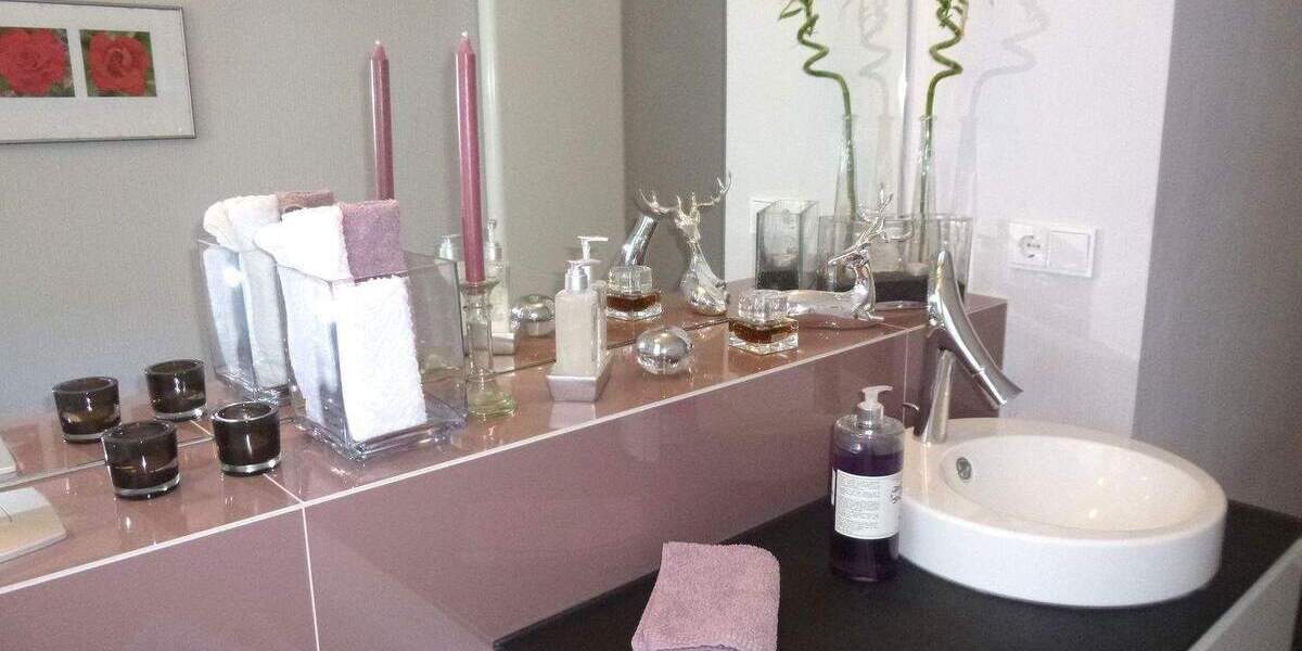 Etagenwohnung Schwerin Weststadt - 3 Zimmer, 107 m&sup2;, 1.000&euro; | Angebot:25037952