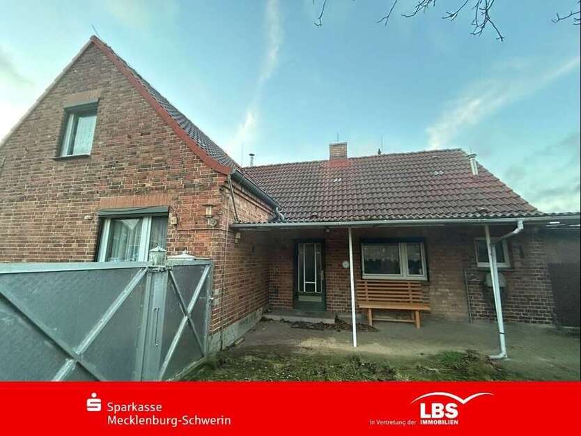 Haus zum Kaufen in Hagenow 99.000 € 77 m²