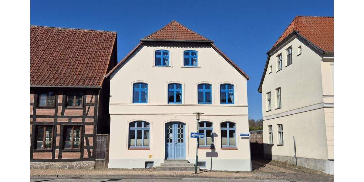 Repräsentatives Wohn- und Geschäftshaus in zentraler Innenstadtlage von Crivitz zu verkaufen. 1 zimmer