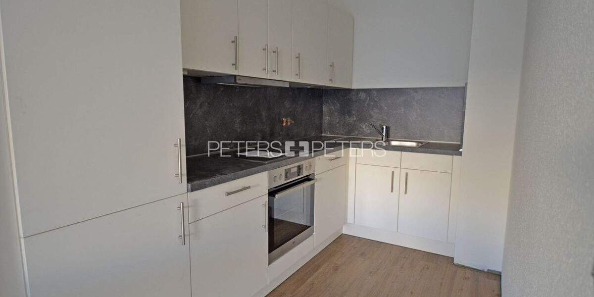 Etagenwohnung Schwerin Werdervorstadt - 2 Zimmer, 60 m&sup2;, 360&euro; | Angebot:25701305