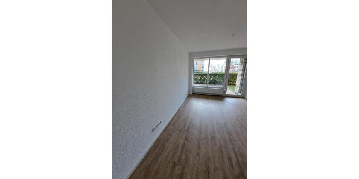 Erdgeschoßwohnung Schwerin Altstadt - 1 Zimmer, 43 m&sup2;, 510&euro; | Angebot:25547095