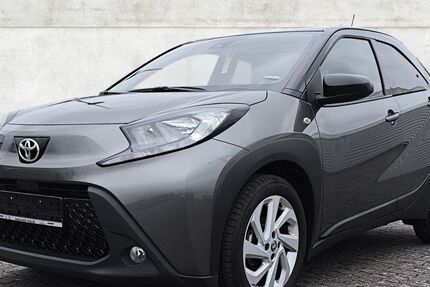 Toyota Aygo (X) 22.670 km 14.490 &euro; Schwerin 19057