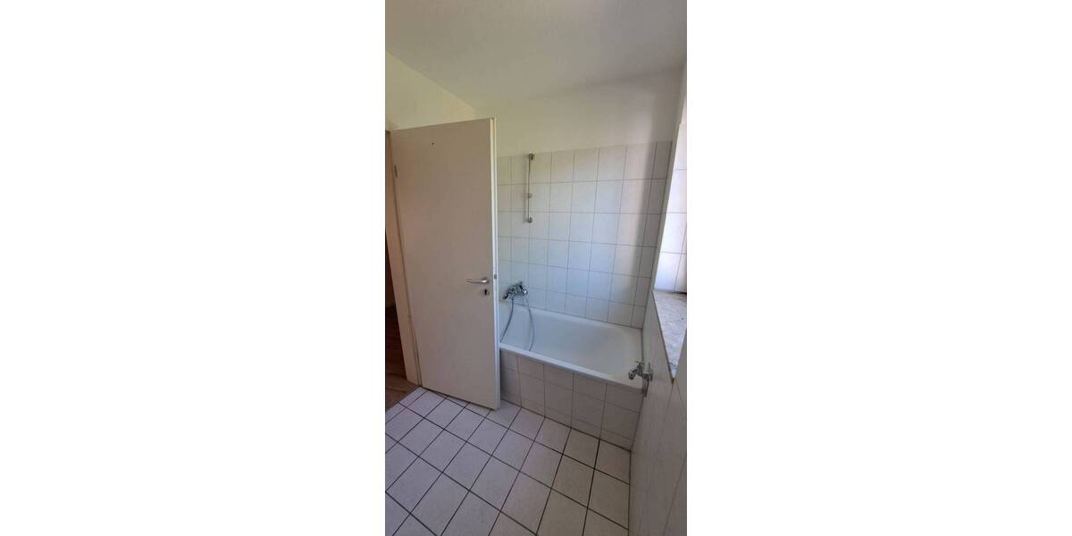 Etagenwohnung Schwerin Altstadt - 1 Zimmer, 70 m&sup2;, 675&euro; | Angebot:26779617