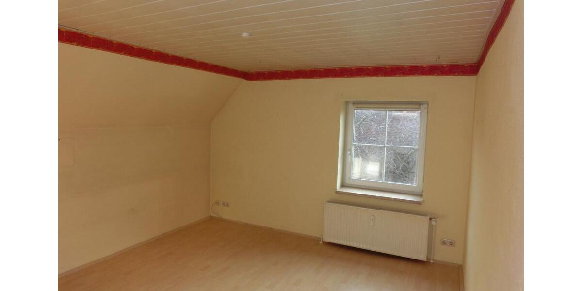 Erdgeschoßwohnung Dorf Mecklenburg - 4 Zimmer, 112 m&sup2;, 900&euro; | Angebot:26652850
