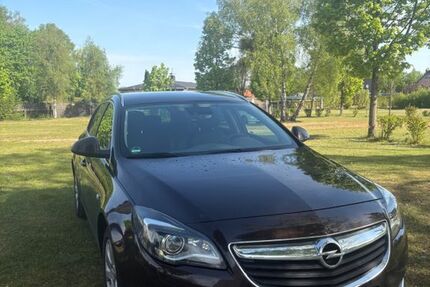 Opel Insignia 103.000 km 8.800 &euro; Neustadt-Glewe 19306