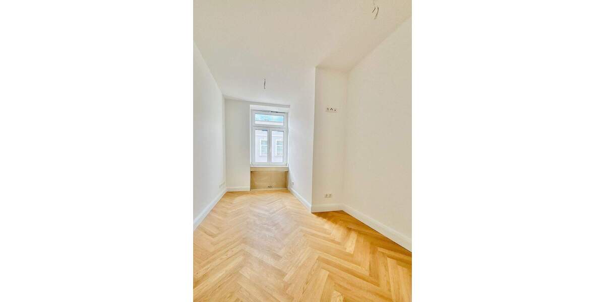 Etagenwohnung Schwerin Paulsstadt - 3 Zimmer, 72 m&sup2;, 950&euro; | Angebot:25735301