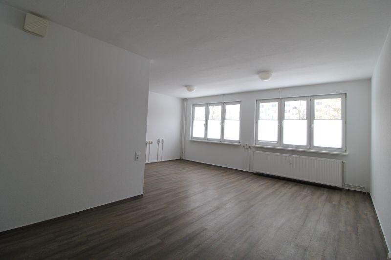 Etagenwohnung Schwerin Gartenstadt - 3 Zimmer, 98 m&sup2;, 678&euro; | Angebot:25900458