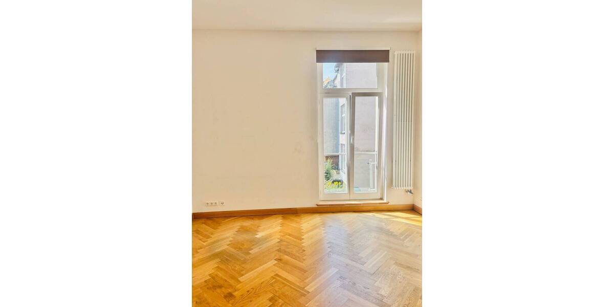 Etagenwohnung Schwerin Paulsstadt - 5 Zimmer, 177 m&sup2;, 2.130&euro; | Angebot:26499226