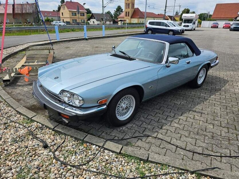 XJS
