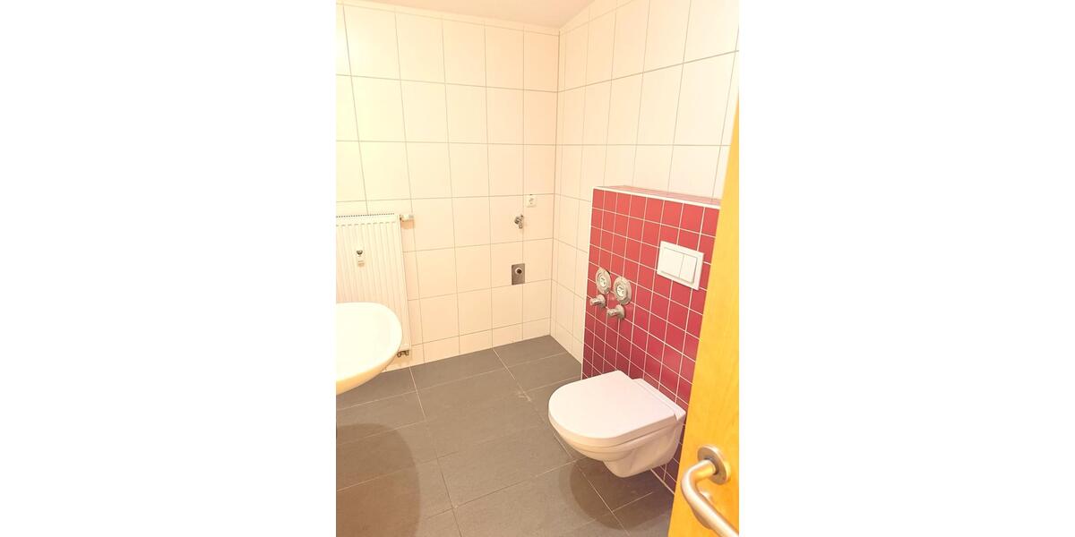 Dachgeschoßwohnung Schwerin - 2 Zimmer, 56 m&sup2;, 616&euro; | Angebot:26232582