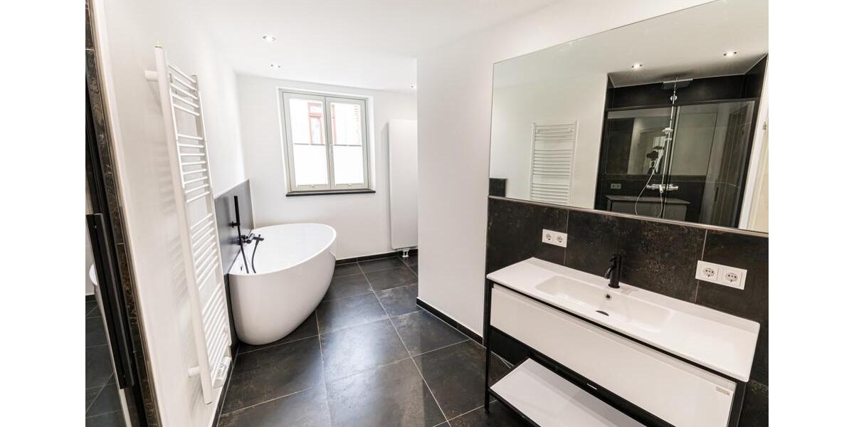Reihenhaus Wismar Altstadt - 4 Zimmer, 140 m&sup2;, 1.800&euro; | Angebot:25221704