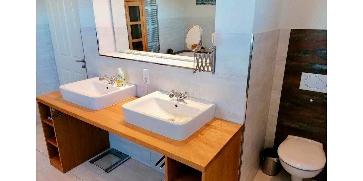 Einfamilienhaus Rastow - 6 Zimmer, 180 m&sup2;, 2.200&euro; | Angebot:25641665