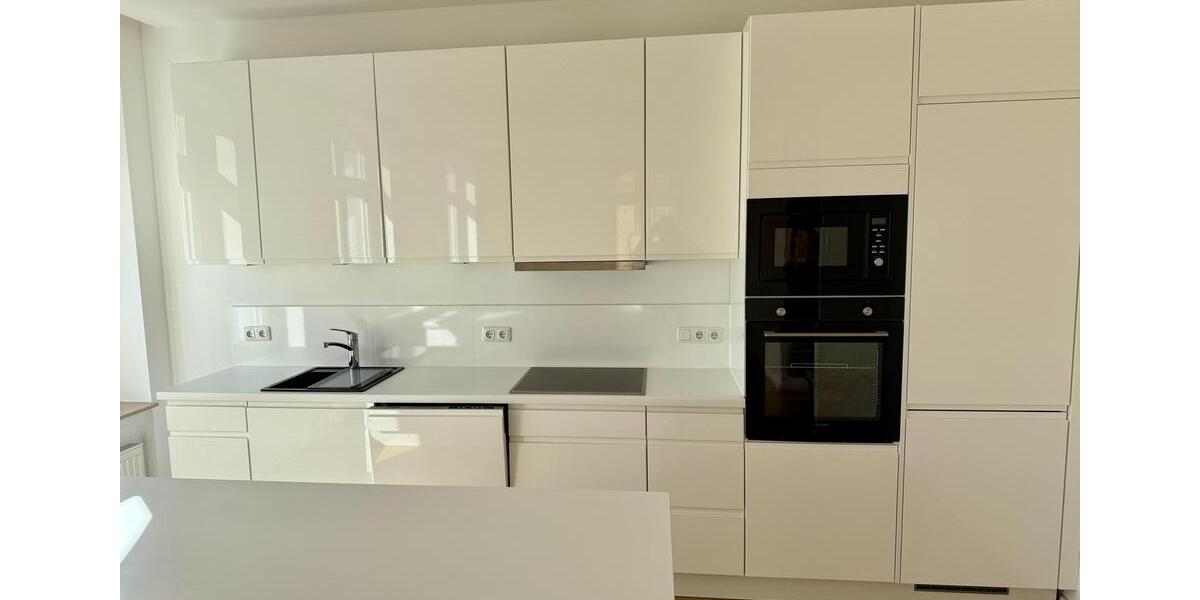 Etagenwohnung Schwerin Altstadt - 3 Zimmer, 90 m&sup2;, 1.230&euro; | Angebot:26194820