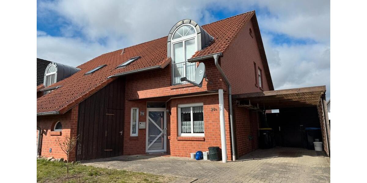 Doppelhaushälfte Sternberg - 4 Zimmer, 107 m&sup2;, 949&euro; | Angebot:26549965