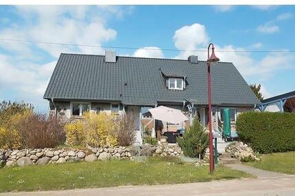 Haus Brüel - 6 Zimmer, 218 m&sup2;, 450.000&euro; | Angebot:27427800