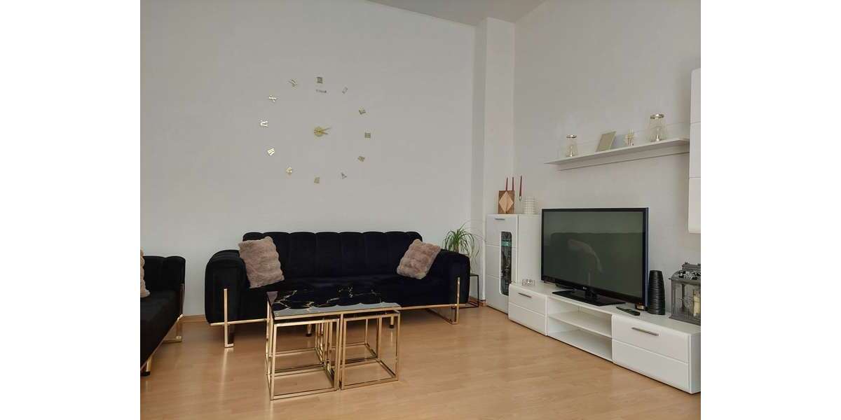 Etagenwohnung Schwerin - 3 Zimmer, 71 m&sup2;, 603&euro; | Angebot:26879283