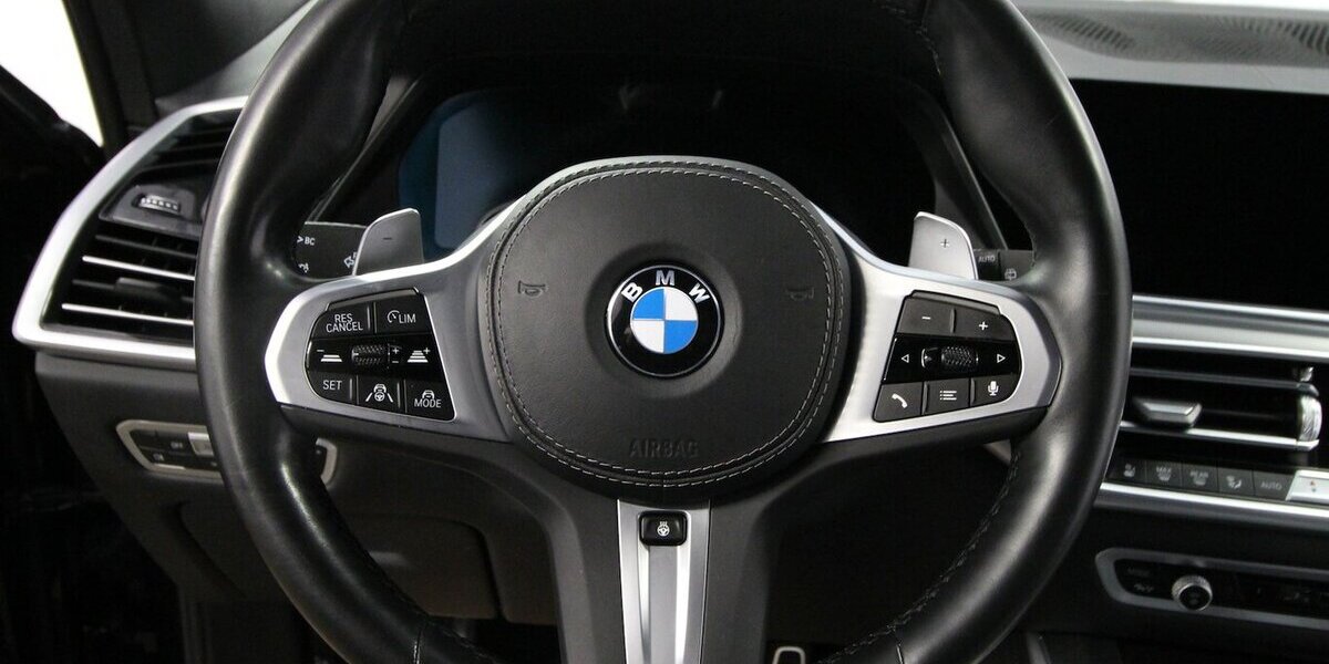 BMW X5 xDrive 40d M Sport LUFT+AHK+PANO-DACH+HEAD-UP 151.379 km 53.500 &euro; Hagenow 19230