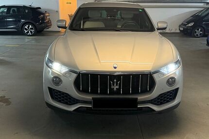 Maserati Levante 55.000 km 36.000 &euro; Neustadt-Glewe 19306