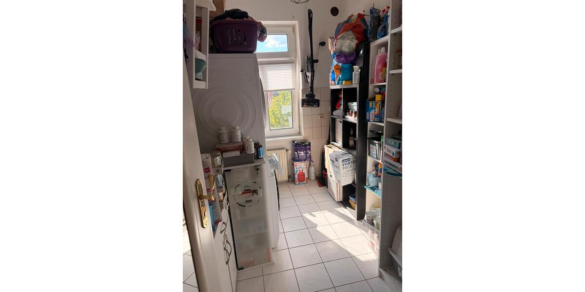 Etagenwohnung Schwerin Altstadt - 4 Zimmer, 106 m&sup2;, 1.000&euro; | Angebot:26637150