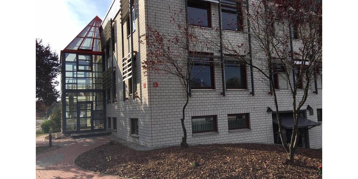 Etagenwohnung Schwerin Gartenstadt - 3 Zimmer, 78 m&sup2;, 825&euro; | Angebot:26057842