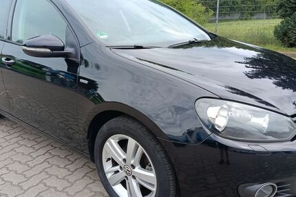 VW Golf 190.231 km 4.999 &euro; Bandenitz 19230