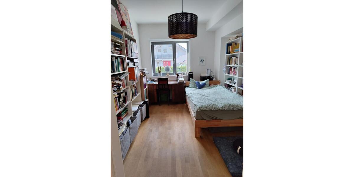 Etagenwohnung Schwerin Gartenstadt - 3 Zimmer, 96 m&sup2;, 1.390&euro; | Angebot:25856695