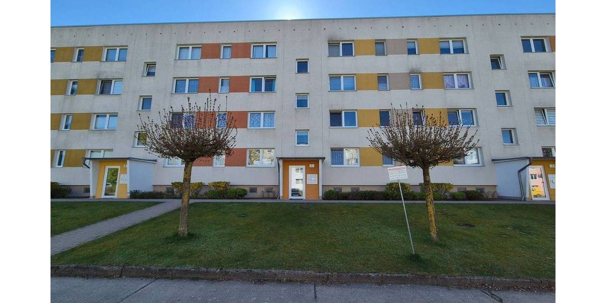 Etagenwohnung Crivitz - 2 Zimmer, 49 m&sup2;, 49.000&euro; | Angebot:26388363