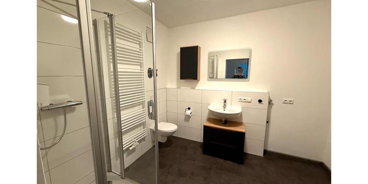 Erdgeschoßwohnung Gadebusch - 3 Zimmer, 120 m&sup2;, 1.200&euro; | Angebot:25252673