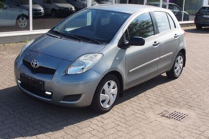 Toyota Yaris 102.507 km 5.498 &euro; Pampow 19075