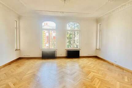 Wohnung Schwerin Paulsstadt - 5 Zimmer, 177 m&sup2;, 2.130&euro; | Angebot:26326882