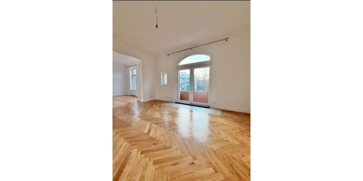 - Am Pfaffenteich - Hochwertige 3-Zimmer-Wohnung mit Balkon, Einbauküche, Gäste-WC und Blick auf den Pfaffenteich 3 zimmer