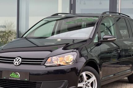 VW Touran 182.352 km 7.799 &euro; Pampow 19075