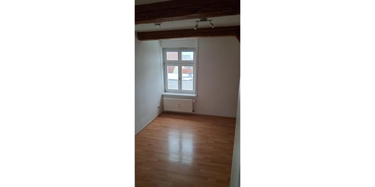Dachgeschoßwohnung Schwerin Altstadt - 3 Zimmer, 80 m&sup2;, 700&euro; | Angebot:24773492