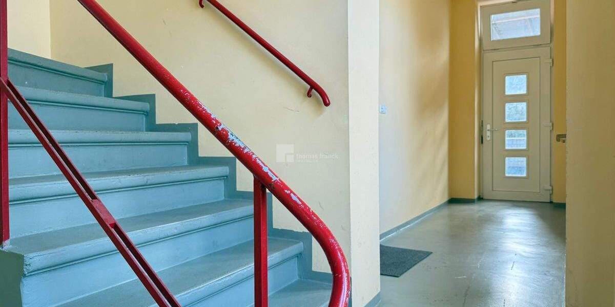 Mitten in der Stadt, fern vom Trubel: 2-Zimmer-Hofwohnung mit Balkon 2 zimmer