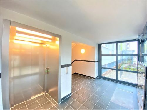 Etagenwohnung Schwerin Gartenstadt - 3 Zimmer, 59 m&sup2;, 561&euro; | Angebot:26645275