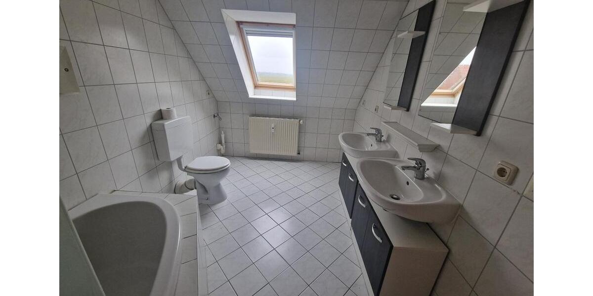 Dachgeschoßwohnung Wittenförden - 2 Zimmer, 67 m&sup2;, 620&euro; | Angebot:25363148